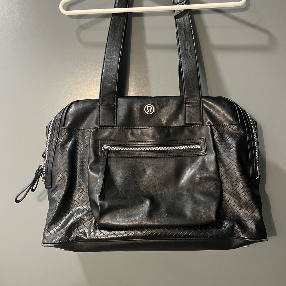 Lululemon sports bag black